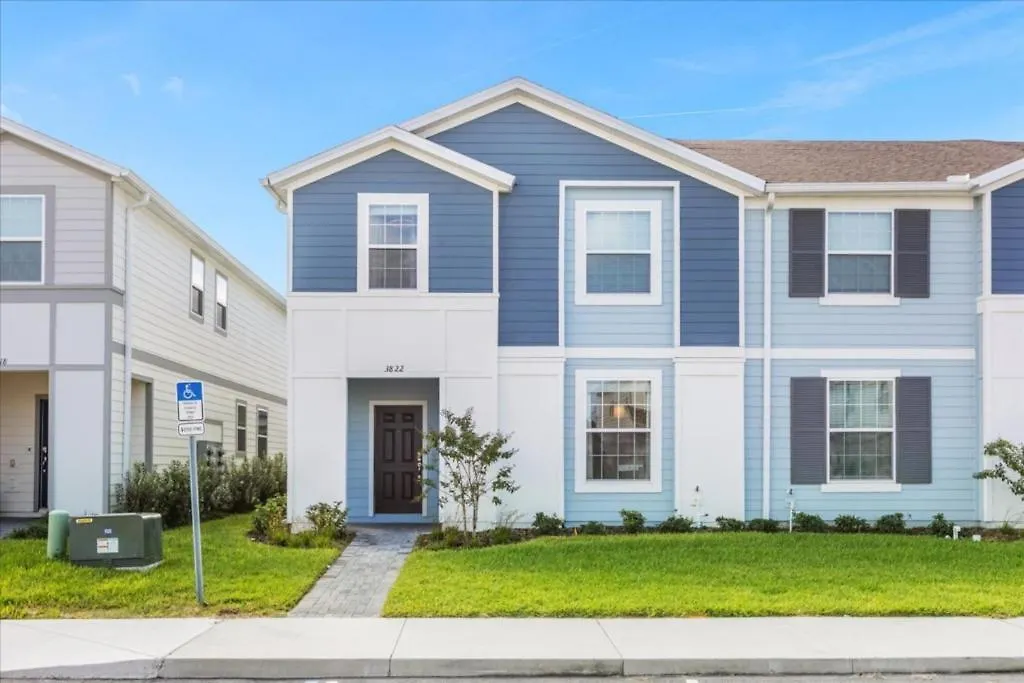 5 Bedroom- 4,5 Bathroom- Windsor Island 3822La ダベンポート