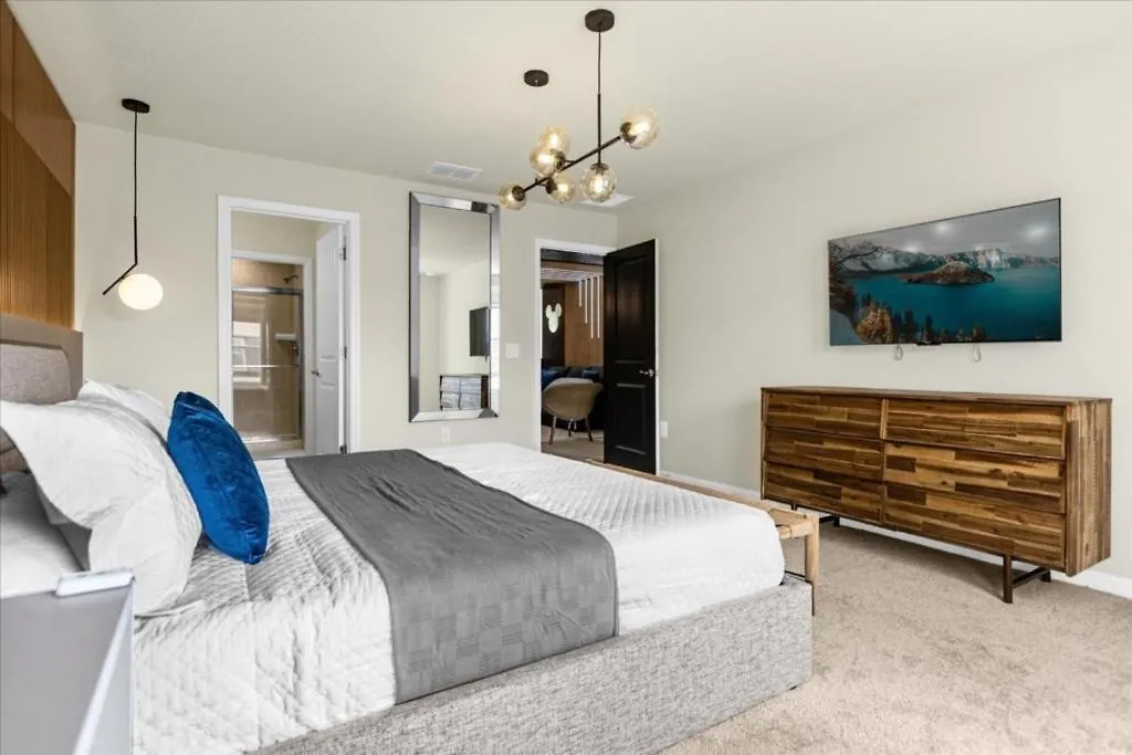 別荘 5 Bedroom- 4,5 Bathroom- Windsor Island 3822La ダベンポート