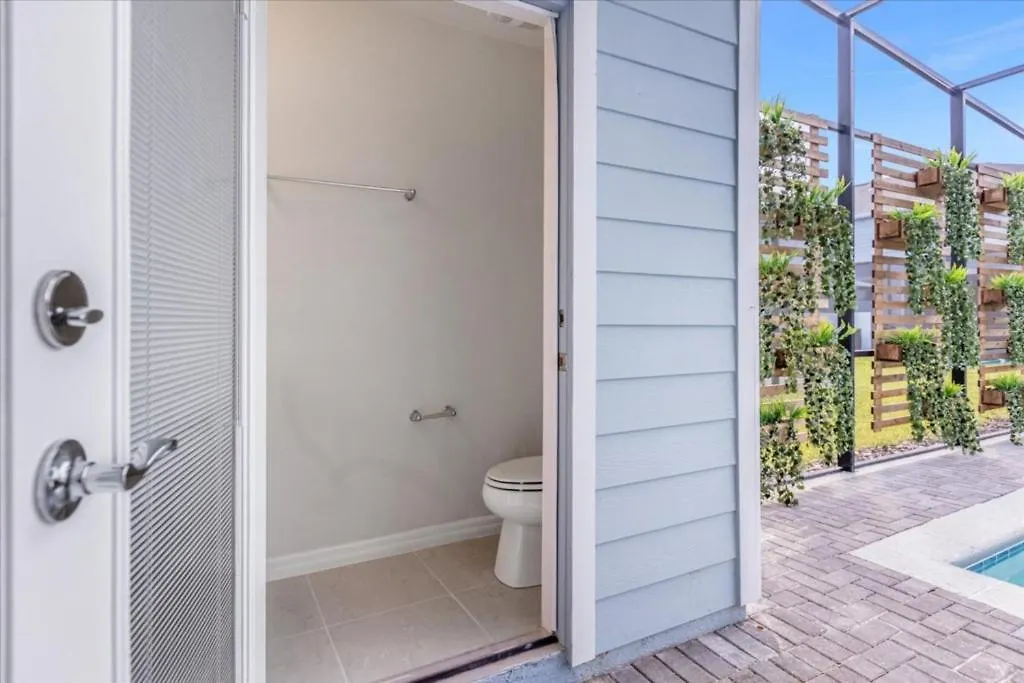 別荘 5 Bedroom- 4,5 Bathroom- Windsor Island 3822La ダベンポート