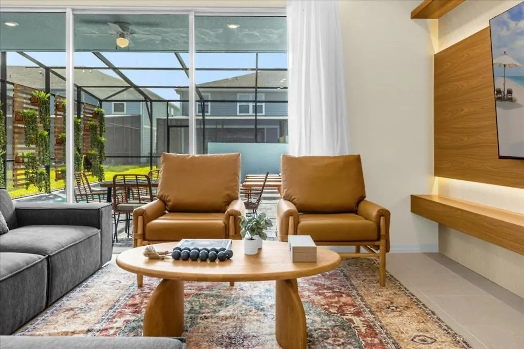 5 Bedroom- 4,5 Bathroom- Windsor Island 3822La ダベンポート 別荘